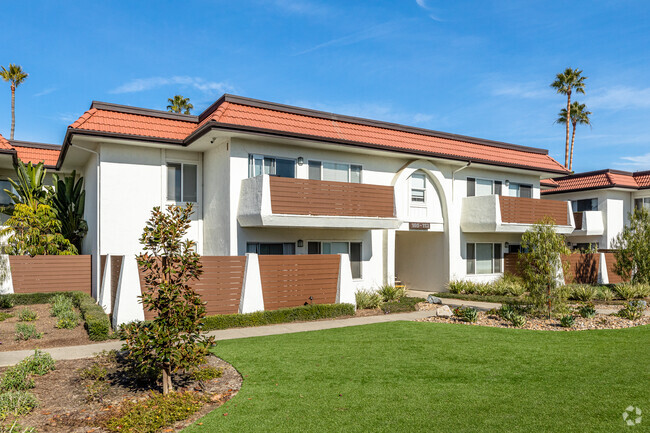 Building Photo - Villa Del Mar Apartments