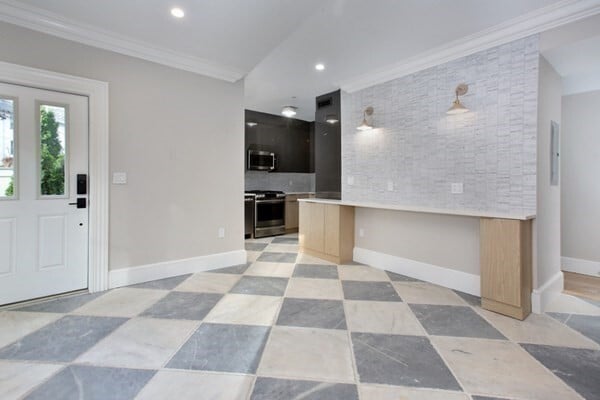 Photo - 15 Lanark Rd Unit 2B