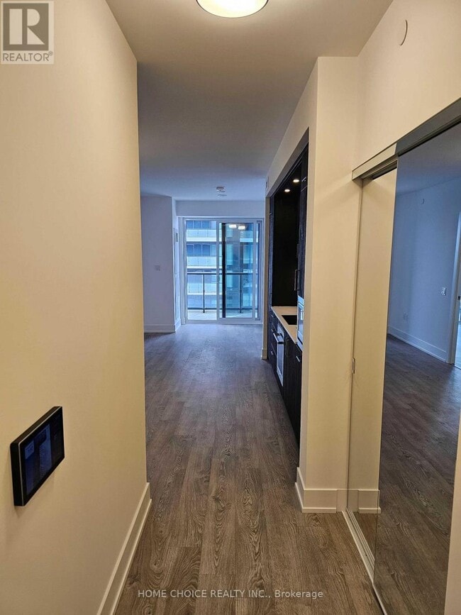 Photo - 10 Inn On The Pk Dr Unité 2305