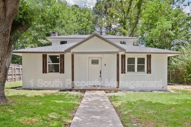 Photo - 3201 Lees Ln House