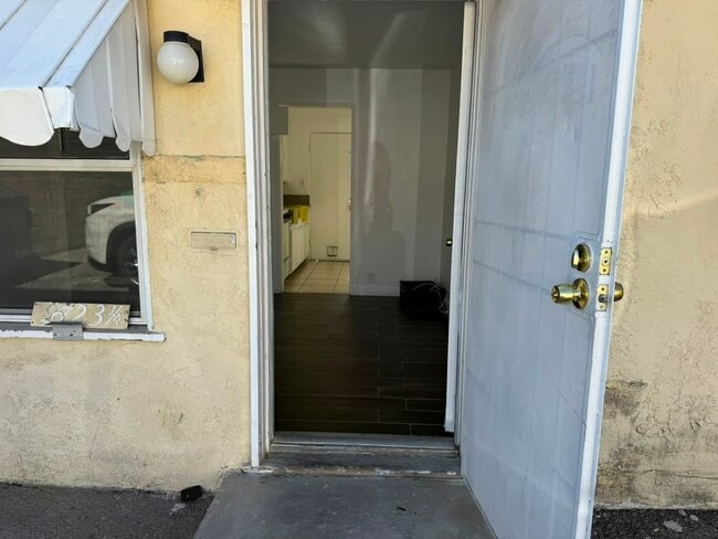 Photo - 9723 Belmont St Unit 9723 1/4