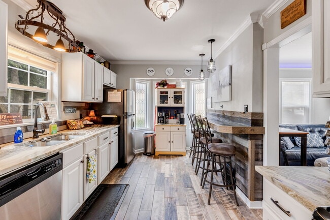 Photo - 1609 W Kiowa St