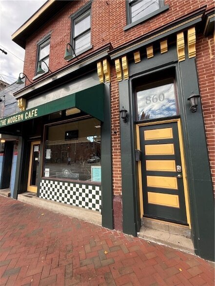 Photo - 860 Western Ave