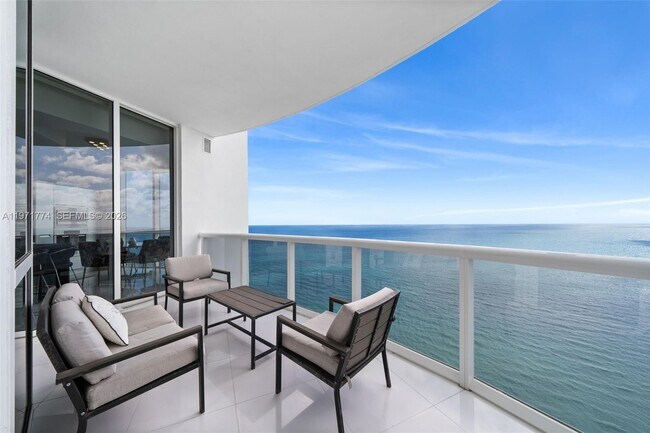 Photo - 18201 Collins Ave Unit 4709