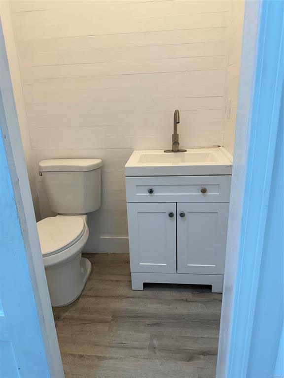 Photo - 220 Ashurst Ave