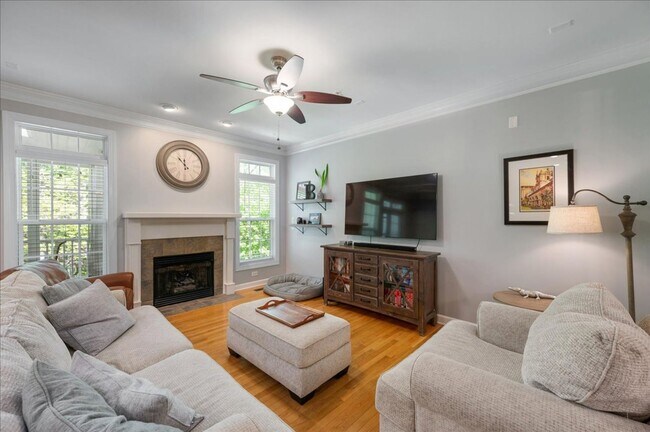 Photo - Townhouse in Lake Hogan Farms - 4 bedrooms - Amenities include community pool, tennis and playground