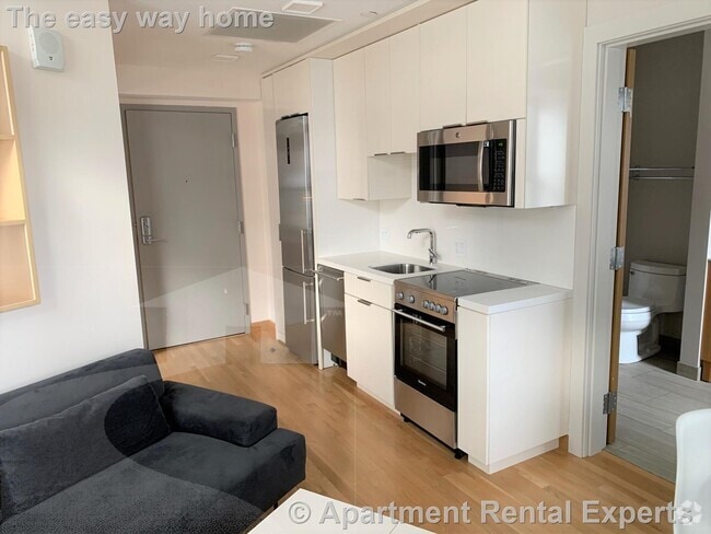 Building Photo - 115 Mt Auburn St Unit #15 Rental