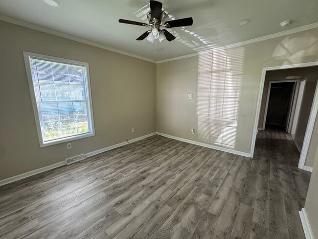 Photo - MOVE-IN READY!