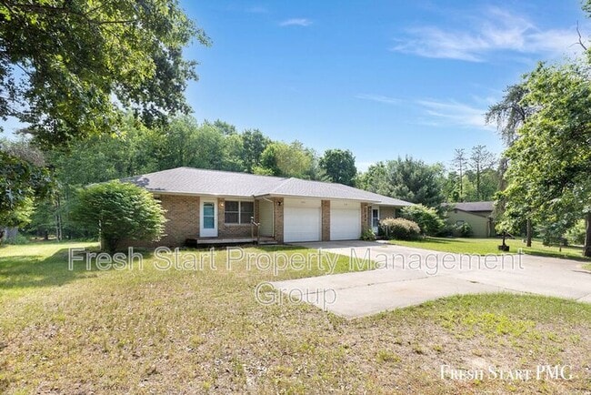 Photo - 220 Pine Ridge Rd House