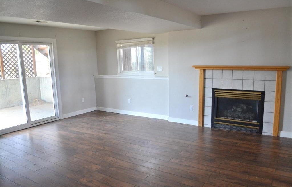 Photo - 5200 Newland Ave