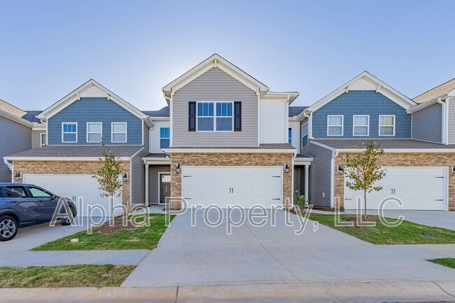 Building Photo - 540 Yellow Fox Rd