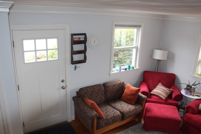 Photo - 635 N Nelson St