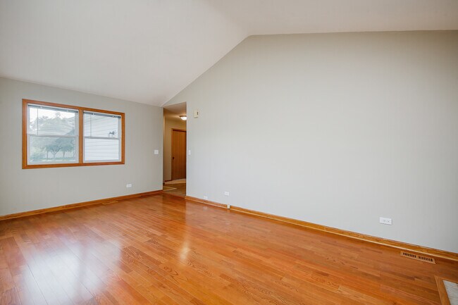 Photo - 1309 Duke Dr