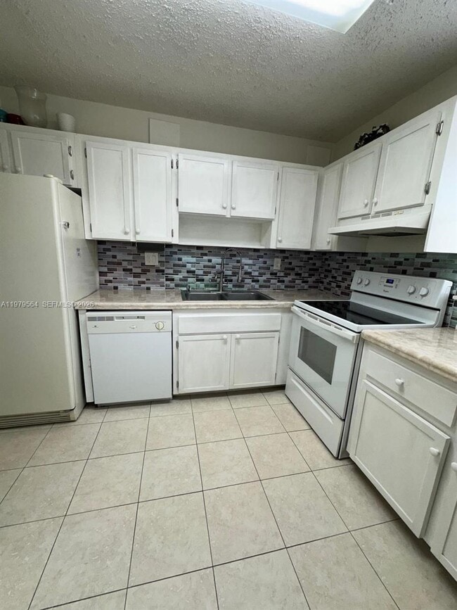 Photo - 9170 Fontainebleau Blvd Unit 406