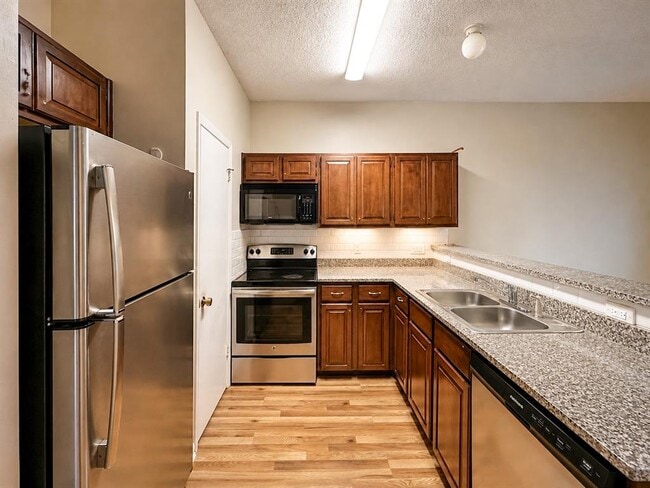 Building Photo - 2216 San Gabriel St Unit 203