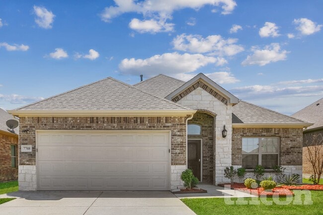 Building Photo - 7708 Cottonwood Dr