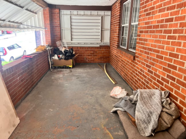 Photo - 614 S Main St