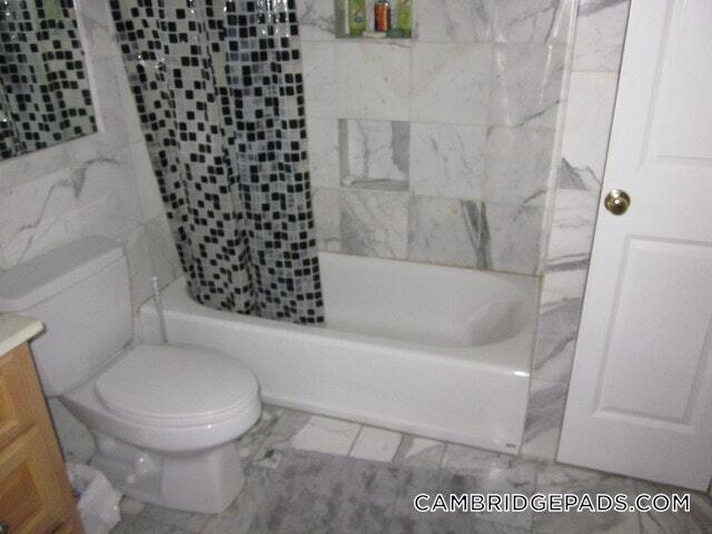 Photo - 92 Gore St Unit A