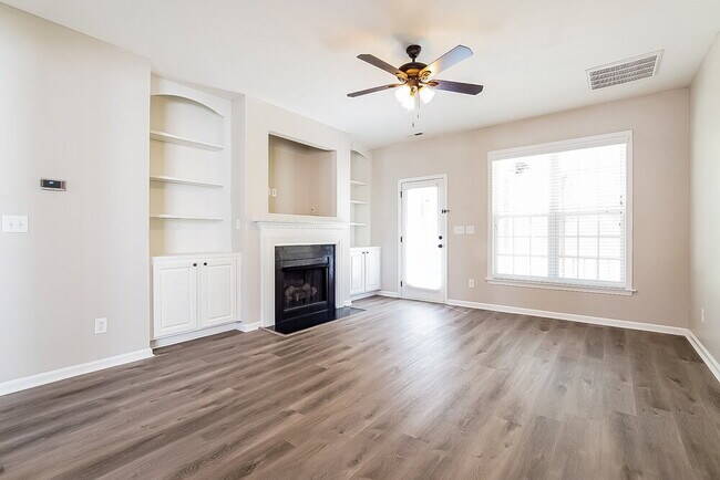 240 Haywood Ln
