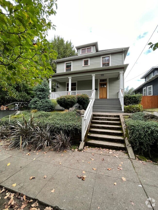 Building Photo - Amazing home On NE Flanders