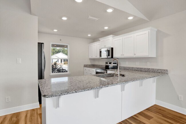 Photo - Beautiful 3 Bed 2 Bath Home Centrally Located in Pensacola