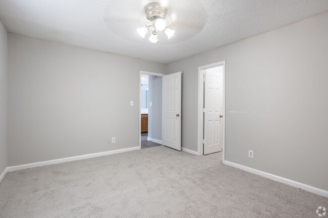 Photo - The Woods at Shannon Lake