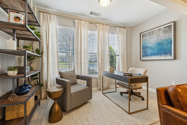 Newly Renovated Two Bedroom with Sunroom - Vinings at Spanish Fort