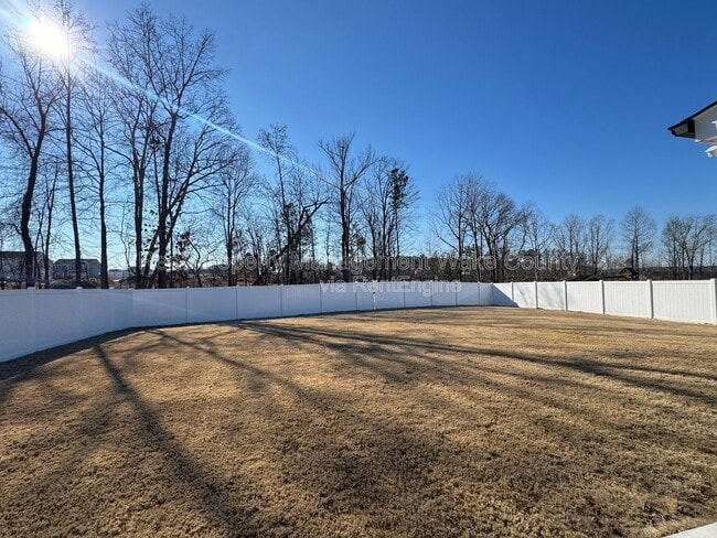 262 Hunting Wood Dr