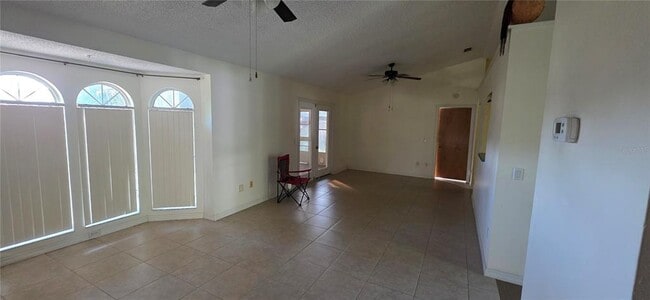 Photo - 5 Midway Ct