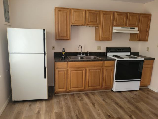 Photo - 150 W 7th St