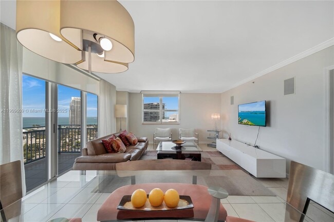 Photo - 90 Alton Rd Unidad 2201