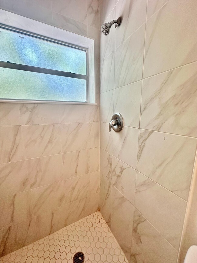 Photo - 424 NW 15th Terrace Unit 3