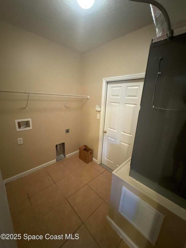 Photo - 6340 Dearman St