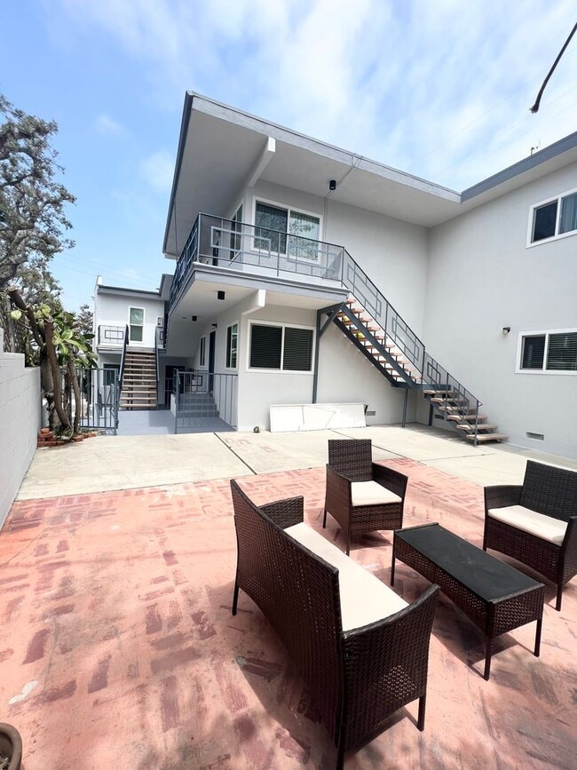 5822 S Pacific Coast Hwy