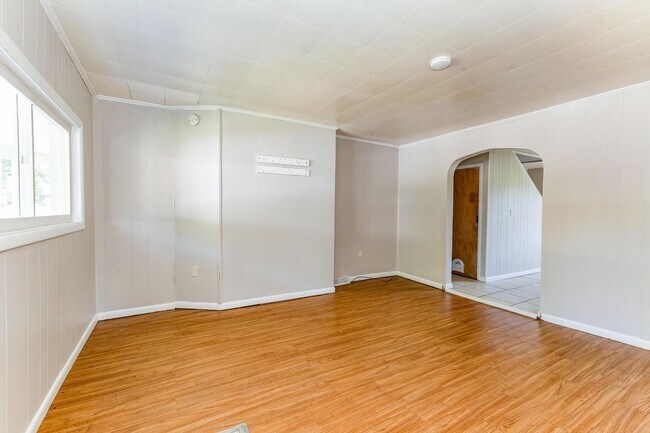 Photo - 148 Midland Ave Unit 150 Midland Ave