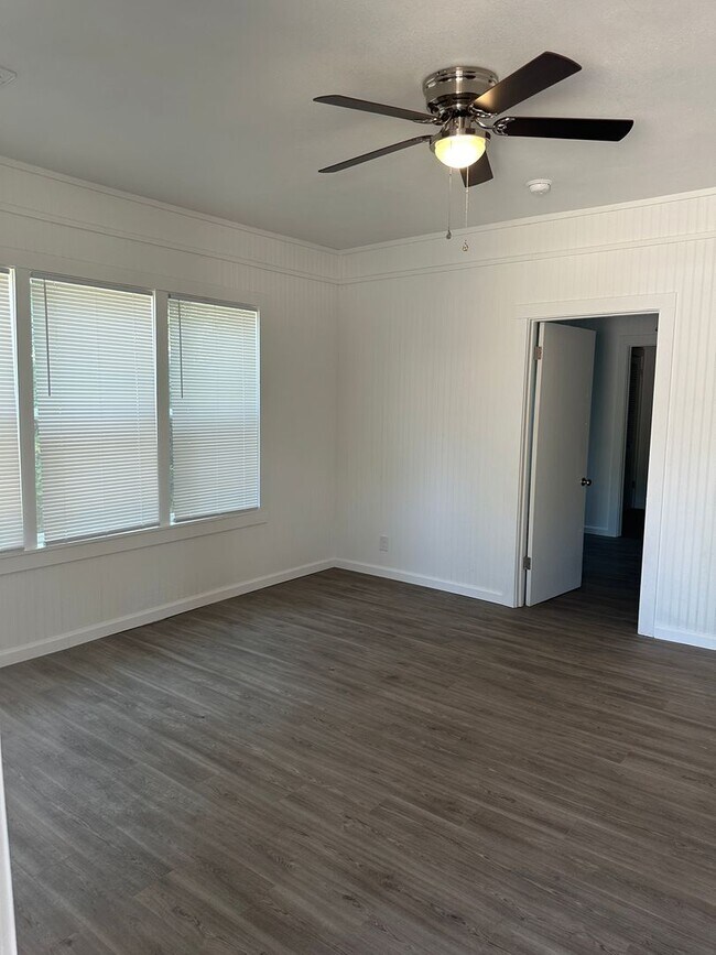 ONE BEDROOM, one bath! COMPLETE REMODEL! House House Rental in Abilene, TX