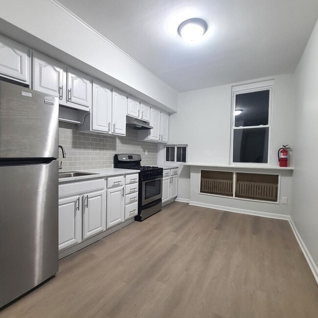 Photo - 325 58th St Unit 2