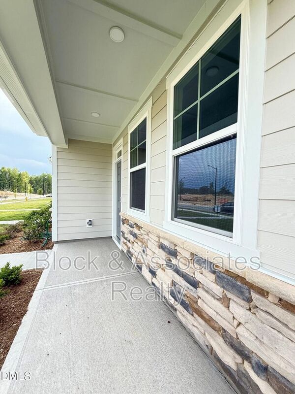 304 Marmalade Sky Ln