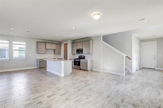 Photo - 113 Riverhill Dr