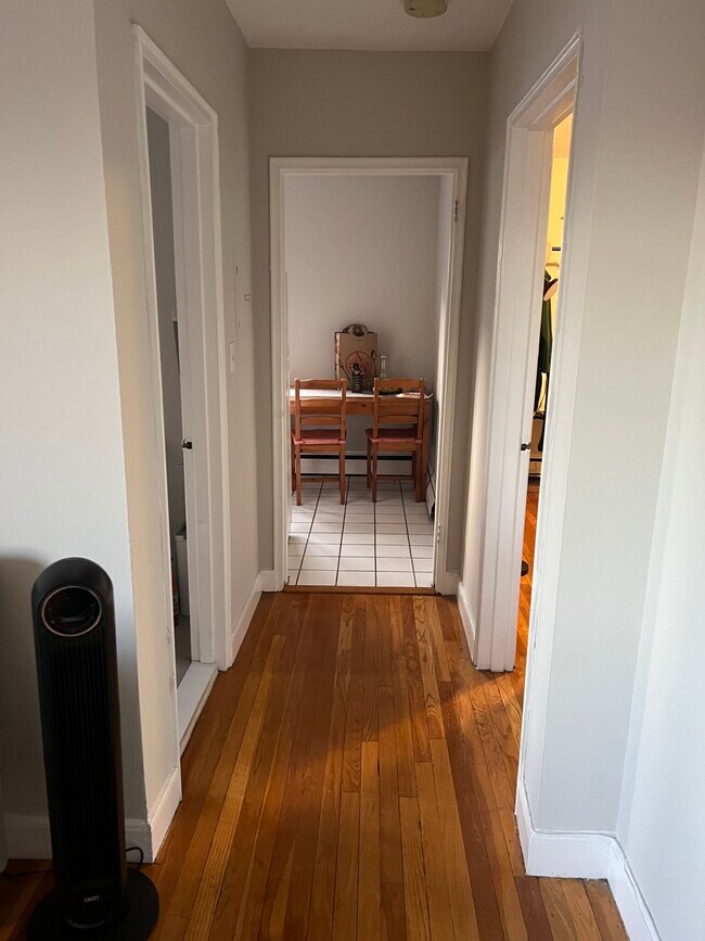 Photo - 77 Chiswick Rd