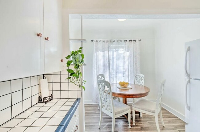 Photo - 1609 E 64th St