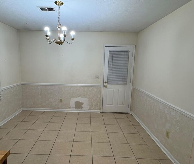 114 Mitchell Cir