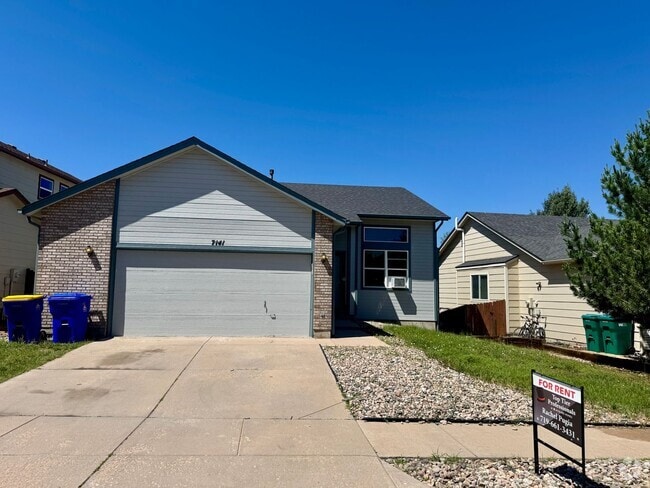 Building Photo - 3 bedroom home in Wagon Trails with commun...