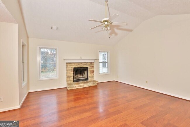 Photo - 154 Leighs Grove Ct