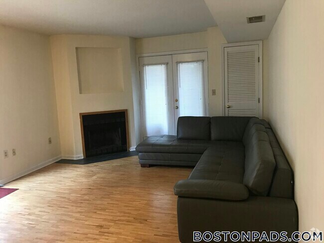 Building Photo - 345 Franklin St Unit 208 Rental