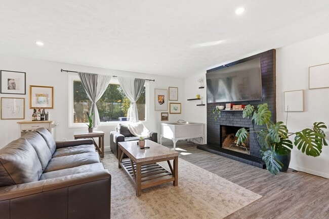 Photo - Stunning Fully Renovated 4BR + Bonus on Spokane's South Hill - Chef's Kitchen, 2-Car Garage & Bac...