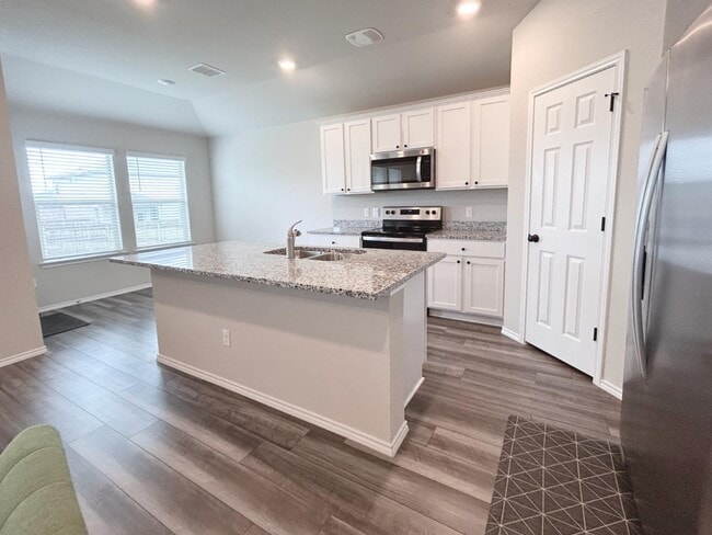 Photo - 2824 Gilchrist Dr