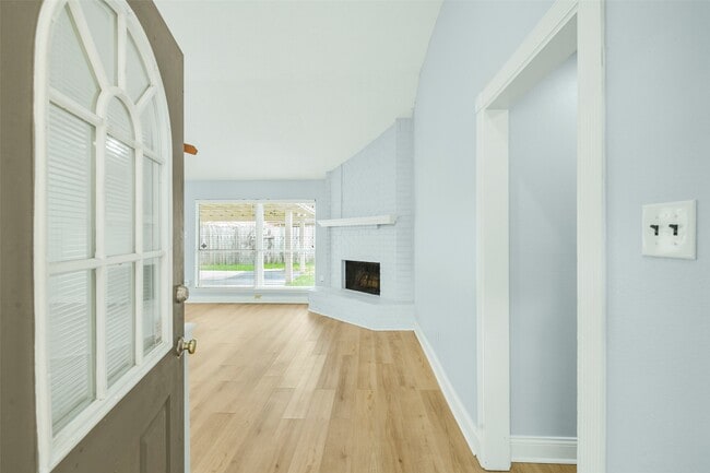 4523 Stallion Brook Ln