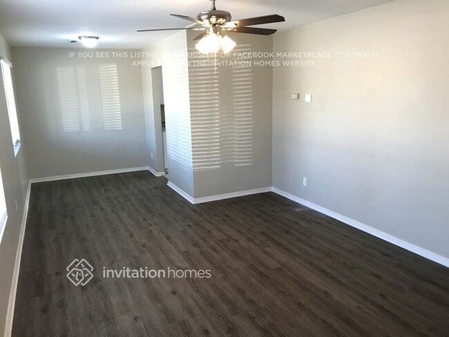 Photo - 1031 W 6th Pl