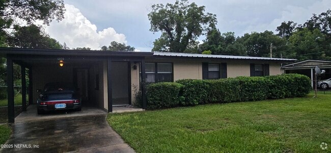 Building Photo - 5839 Sonora Dr W Rental